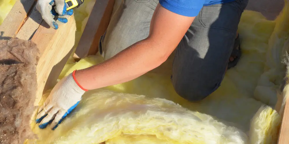 Types of Loft Insulation: A Homeowner’s Guide to Smarter Insulation Choices 2 Types of Loft Insulation Compared Pros Cons and Best Uses